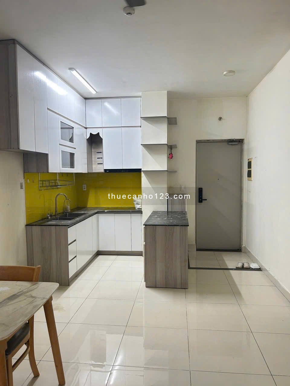 Chung cư Phan Văn Trị, GV: 65m2, 2p ngủ, máy lạnh, 7,8tr/tháng - Ảnh 3