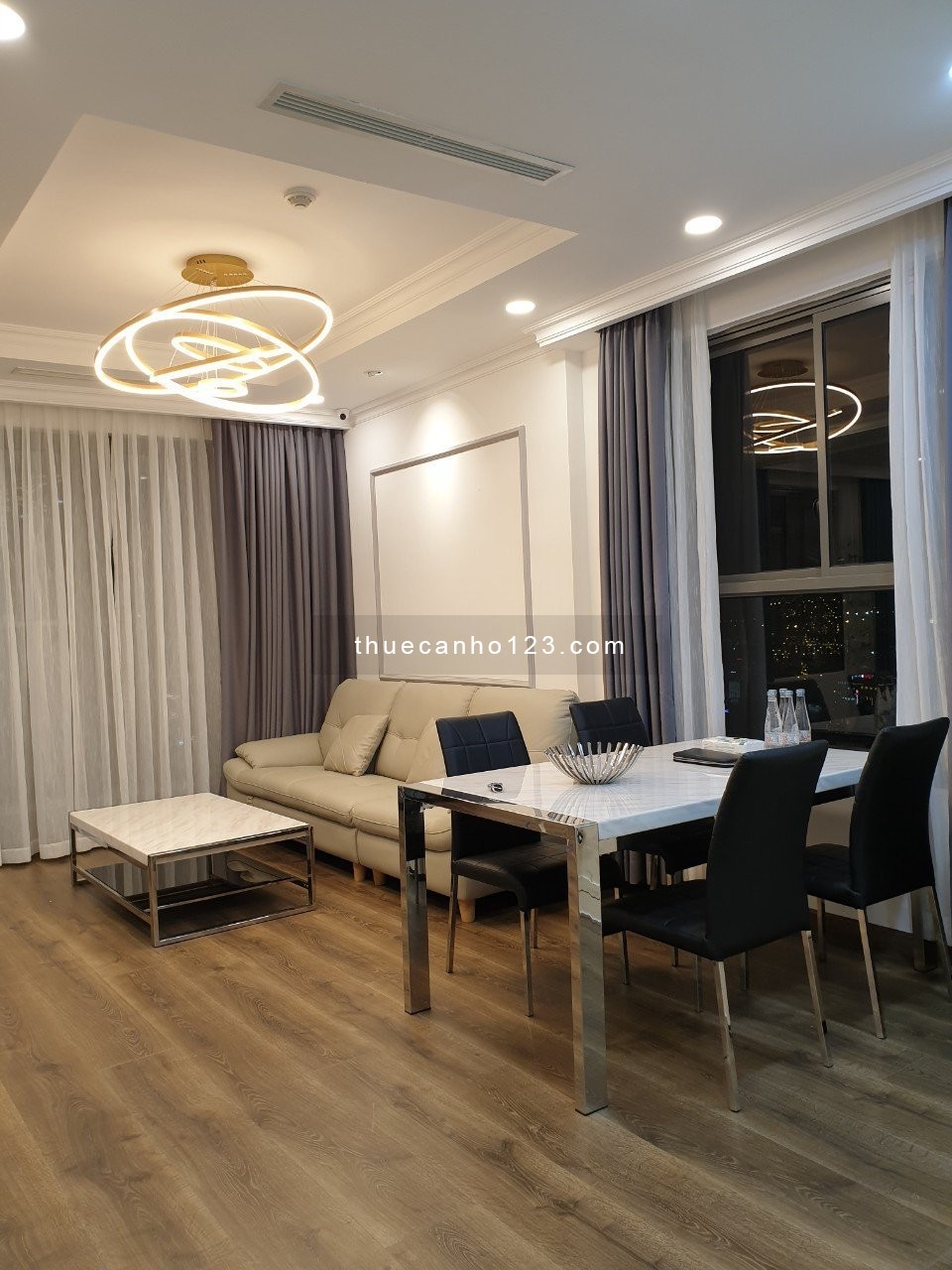 Căn hộ góc Kingston 2PN-83m2, Nội thất cao cấp, Giá rẻ 19Tr/ tháng - 0903187783 Thọ - Ảnh 2