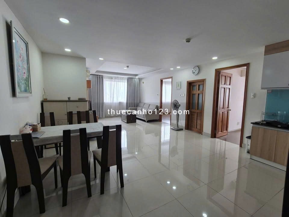 Căn Hộ ORIENTAL PLAZA – 685 ÂU CƠ-2PN, Giá thuê 11.5 tr/th nội thất y hình. - Ảnh 1