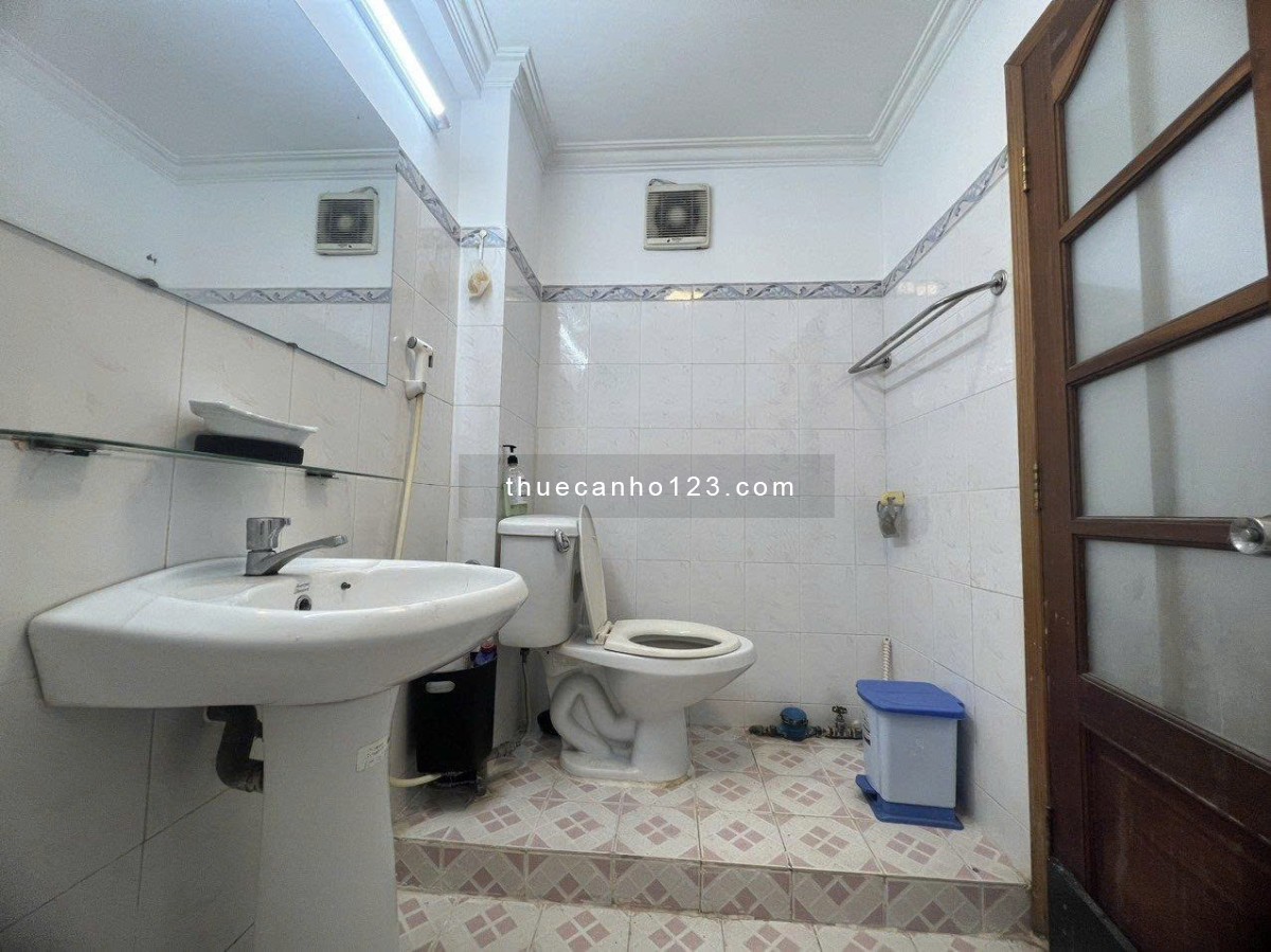 Chung cư Đặng Văn Ngữ 83m2, 2p ngủ, không nội thất, giá 11,5tr/tháng - Ảnh 3