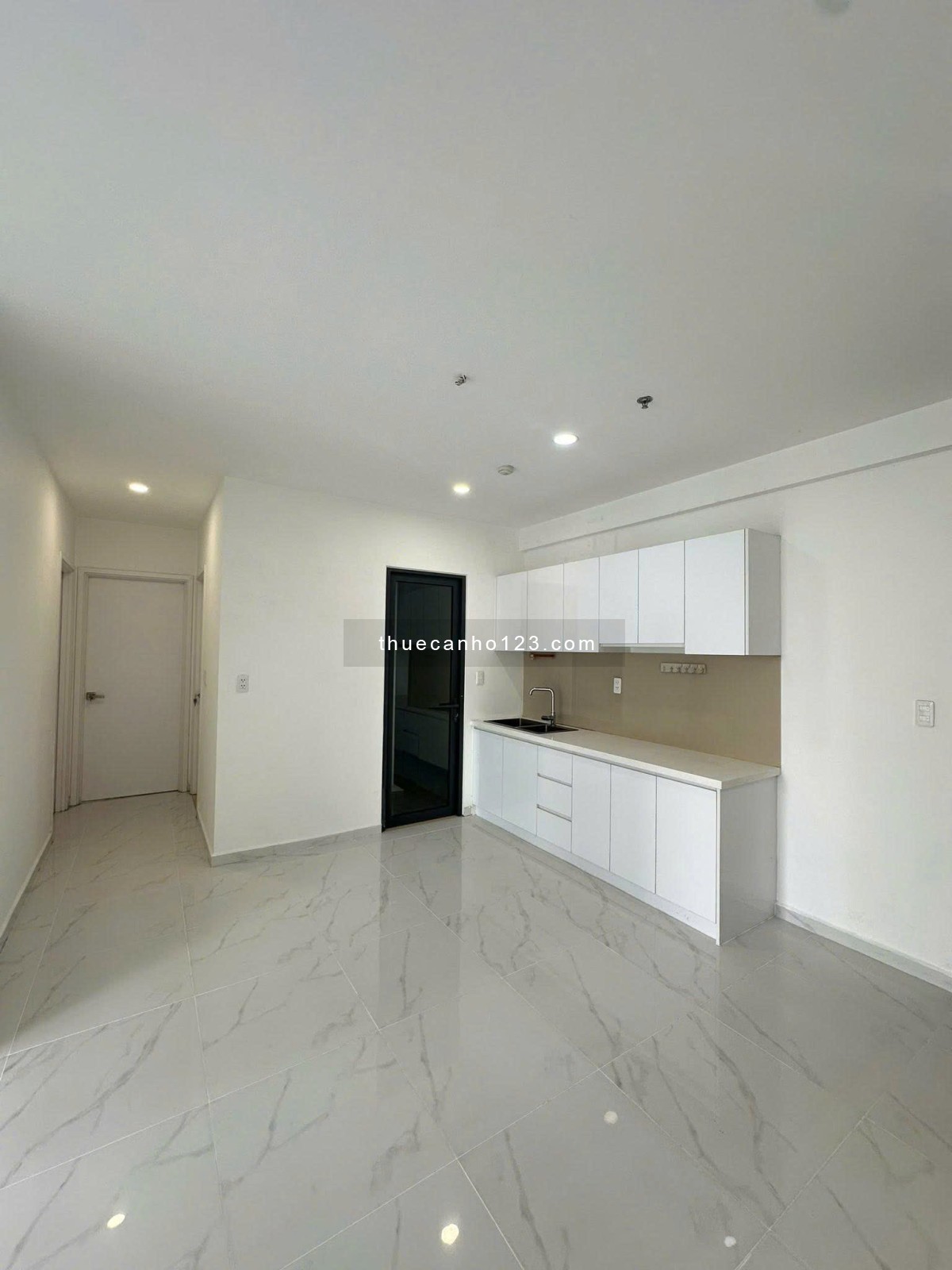 C/c Đặng Văn Ngữ, Phú Nhuận 2PN 80m2 nhà rộng, giá 11 tr/th ko nội thất. - Ảnh 1