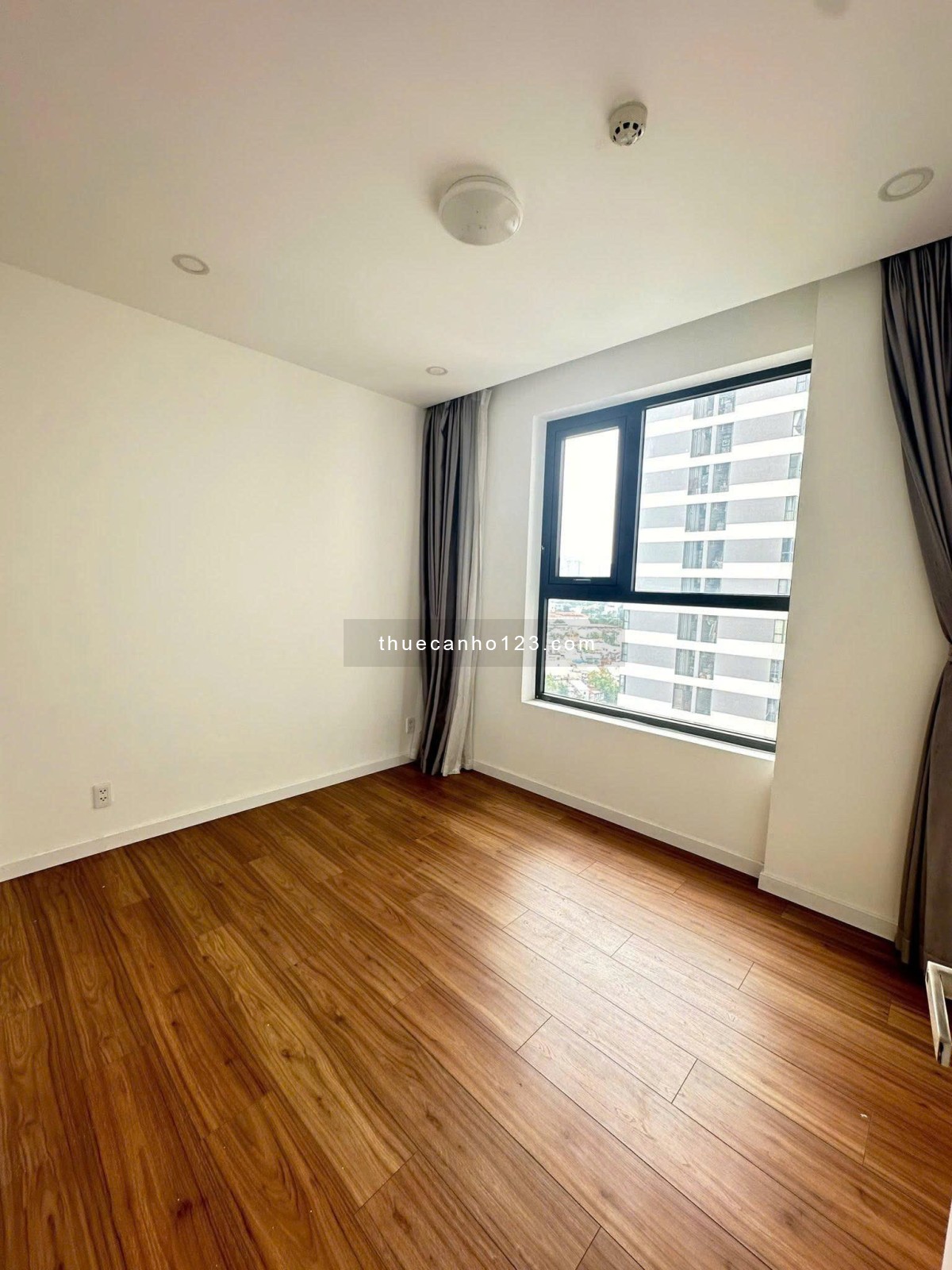 C/c Đặng Văn Ngữ, Phú Nhuận 2PN 80m2 nhà rộng, giá 11 tr/th ko nội thất. - Ảnh 4