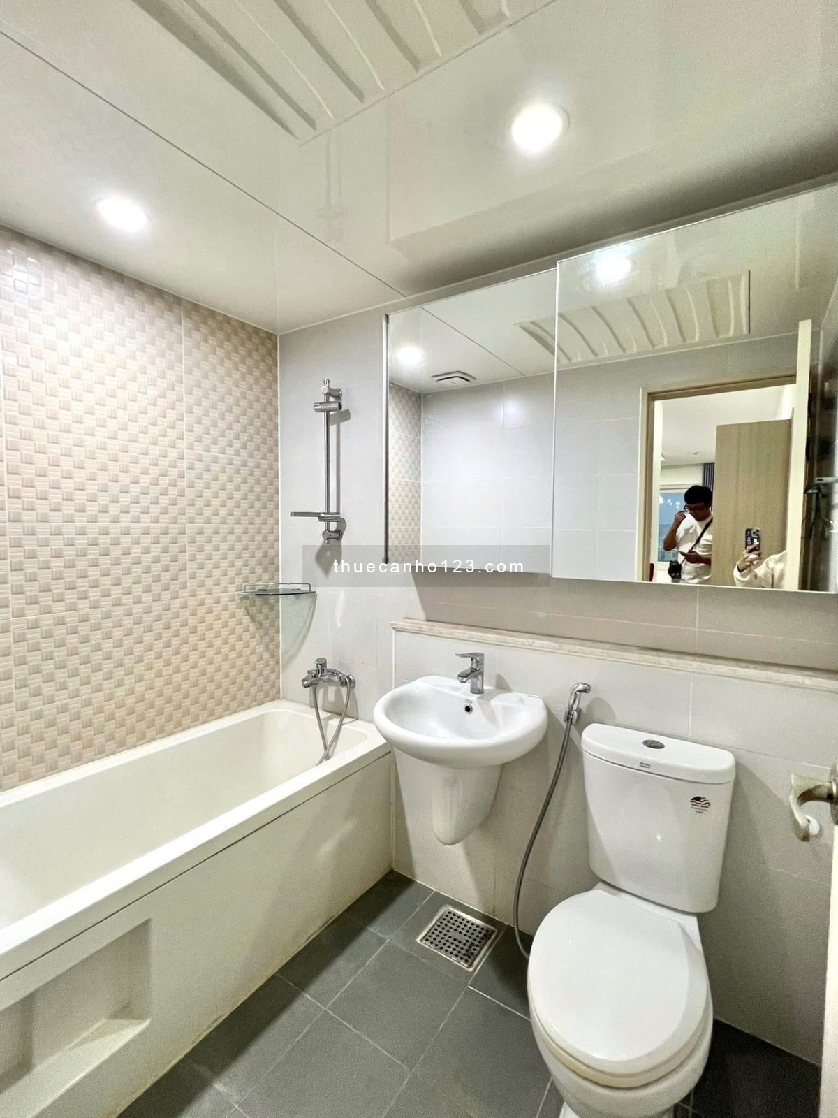 Cho thuê chung cư Tân Hương Tower - 2PN, có ban công giá chỉ 10tr/tháng - Ảnh 6