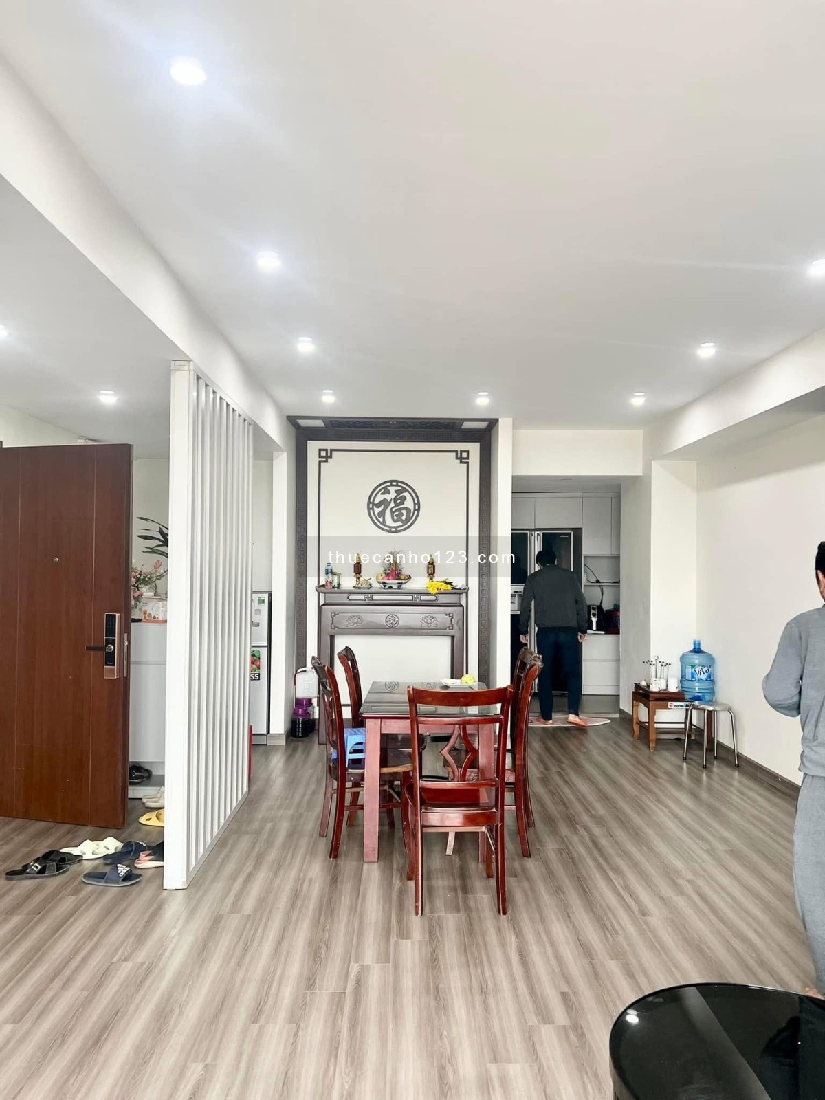 Cho thuê chung cư Oriental Plaza, Âu Cơ- 2PN, nội thất cơ bản giá 11tr/tháng - Ảnh 8