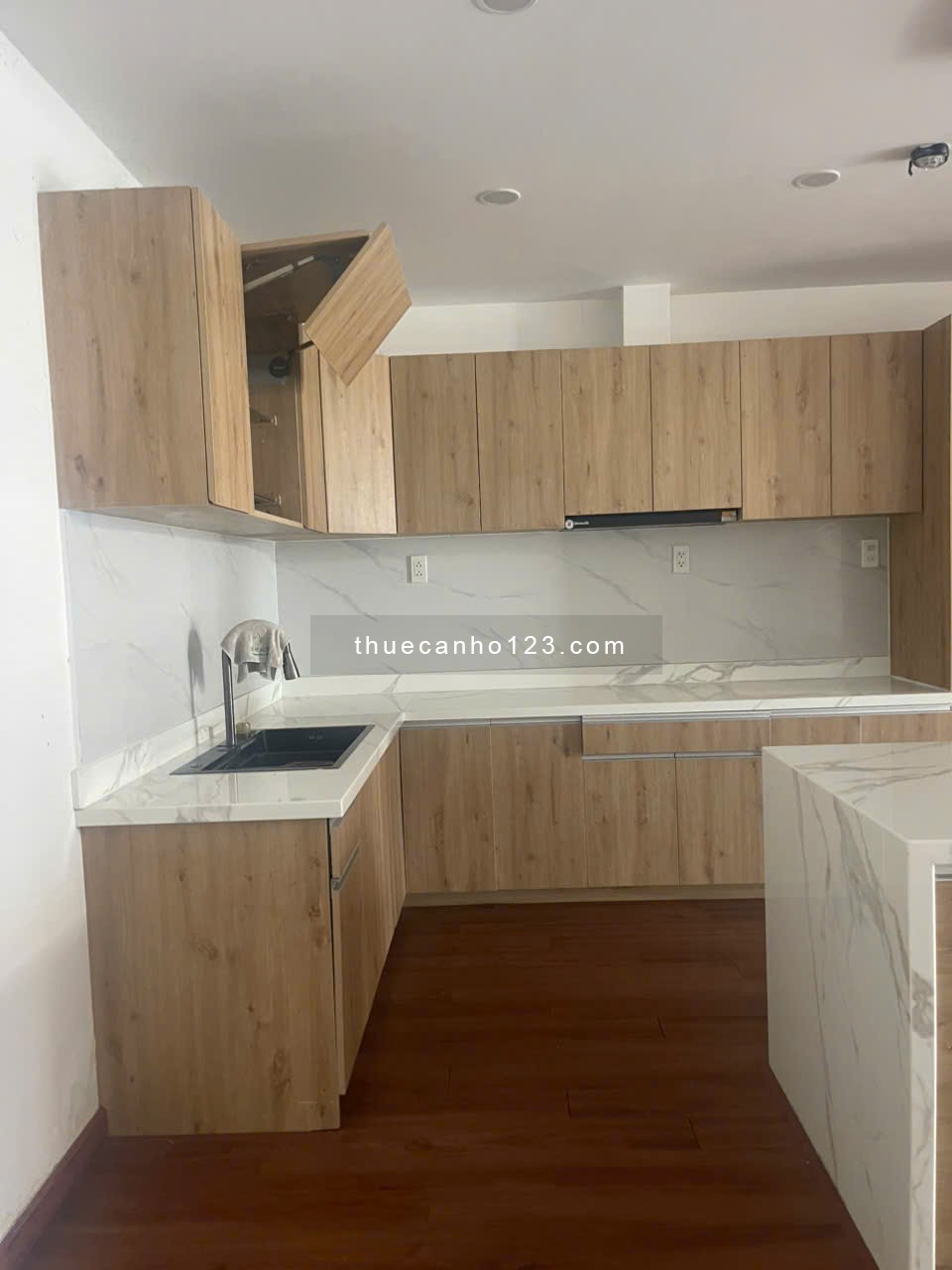 Cho thuê Central, Phạm Văn Hai, TB: 22triệu, 200m2, không nội thất, 3PN - Ảnh 6