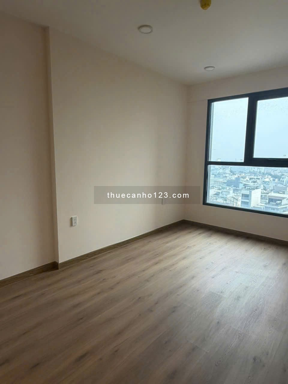 Cho thuê căn hộ 3PN, 108m2, trống nội thất tại chung cư Sacomreal 584 giá 10,5 triệu/tháng - Ảnh 3