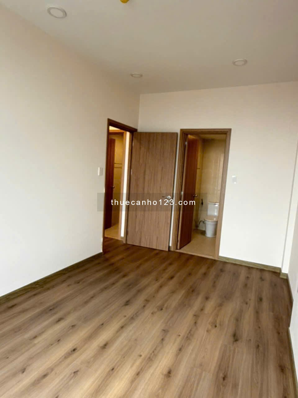 Cho thuê căn hộ 3PN, 108m2, trống nội thất tại chung cư Sacomreal 584 giá 10,5 triệu/tháng - Ảnh 5