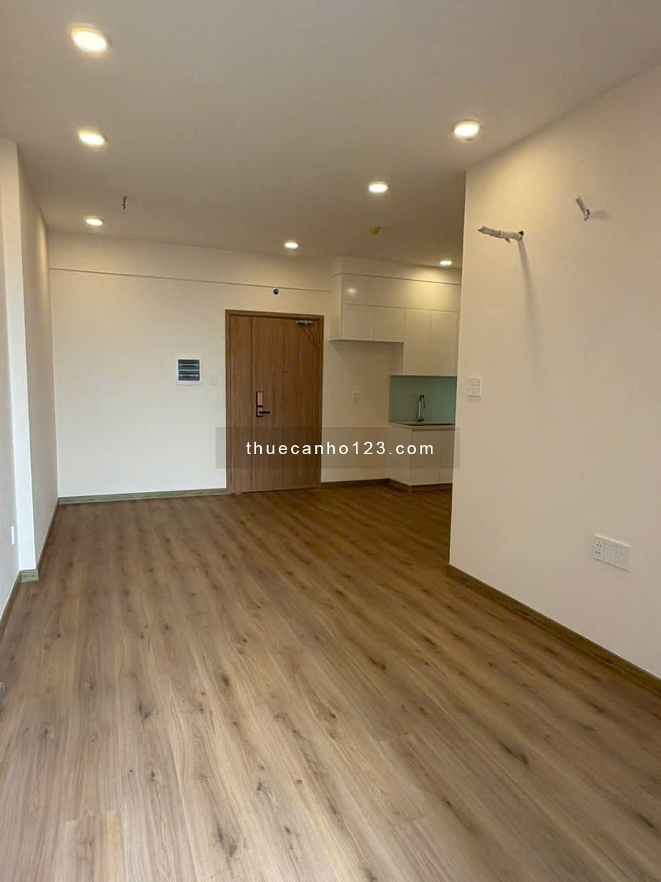 Cho thuê căn hộ 3PN, 108m2, trống nội thất tại chung cư Sacomreal 584 giá 10,5 triệu/tháng - Ảnh 6