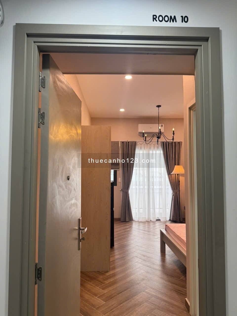 Cho thuê căn hộ full nội thất ban công cửa sổ Hai Bà Trưng Quận 1 - Ảnh 3