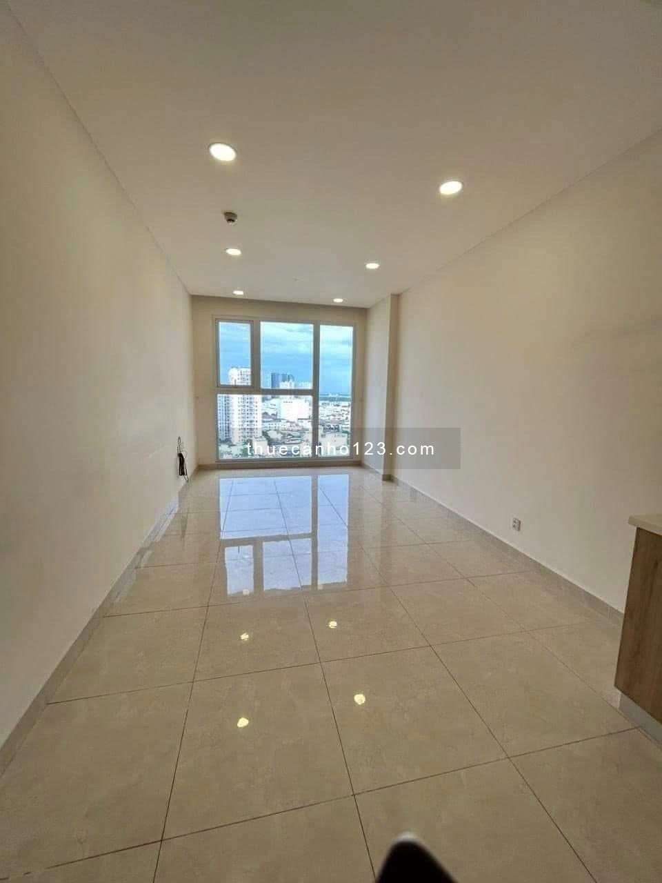 Cho thuê C/c Sacomreal- 3 PN ko Nội Thất 98m2 giá 11 tr/th có 2 ban công. - Ảnh 4