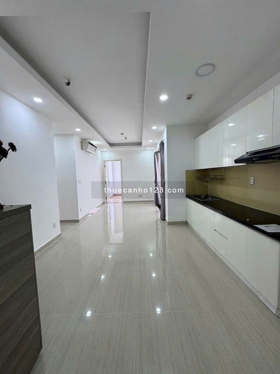 Cho thuê căn hộ 2PN 80m2 NTCB tại chung cư Splendor giá 10 triệu/tháng - Ảnh 2
