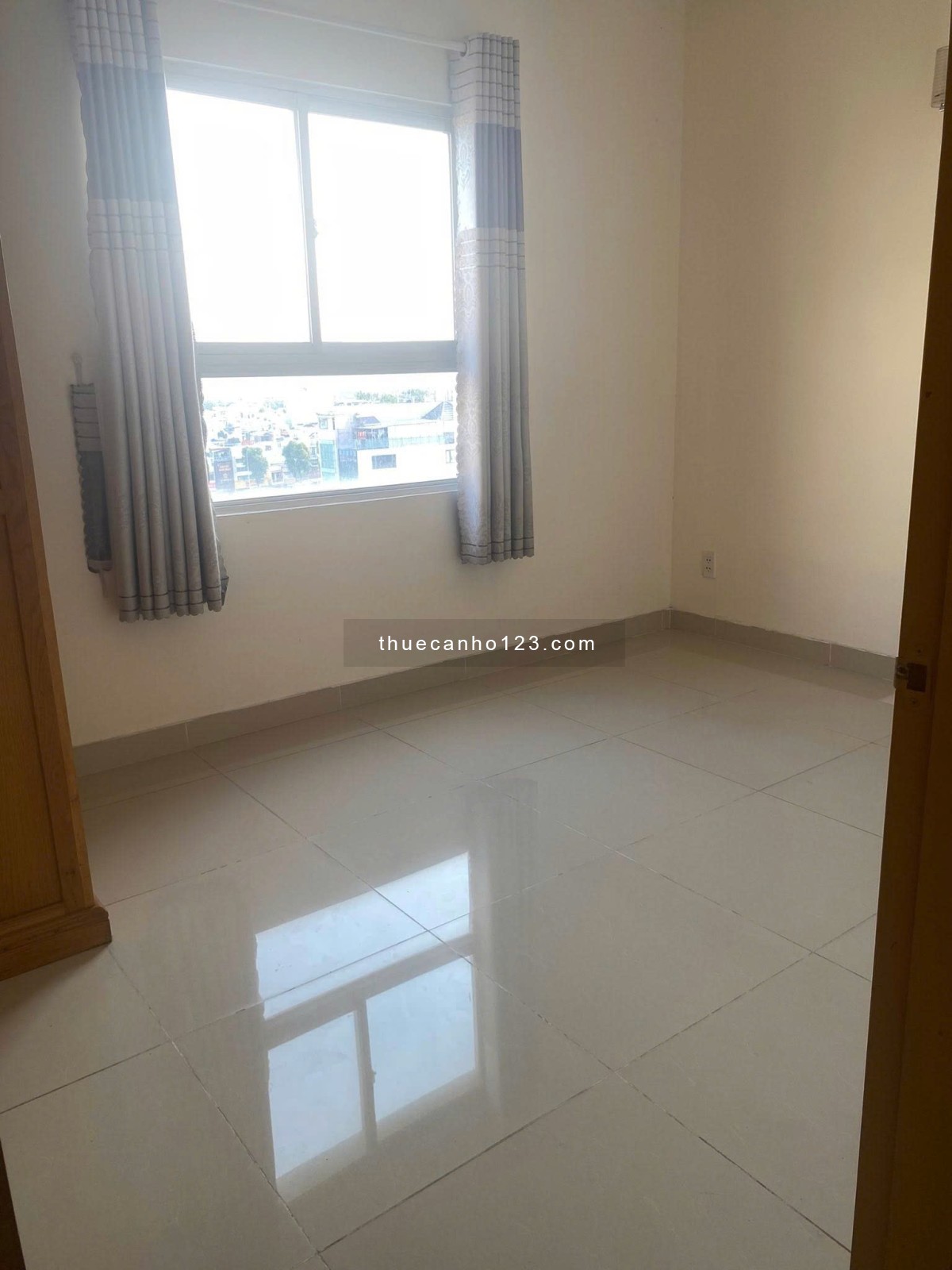 Cho thuê căn hộ 2PN 81m2 tại cao ốc Nguyễn Phúc Nguyên giá 11 triệu/tháng - Ảnh 4