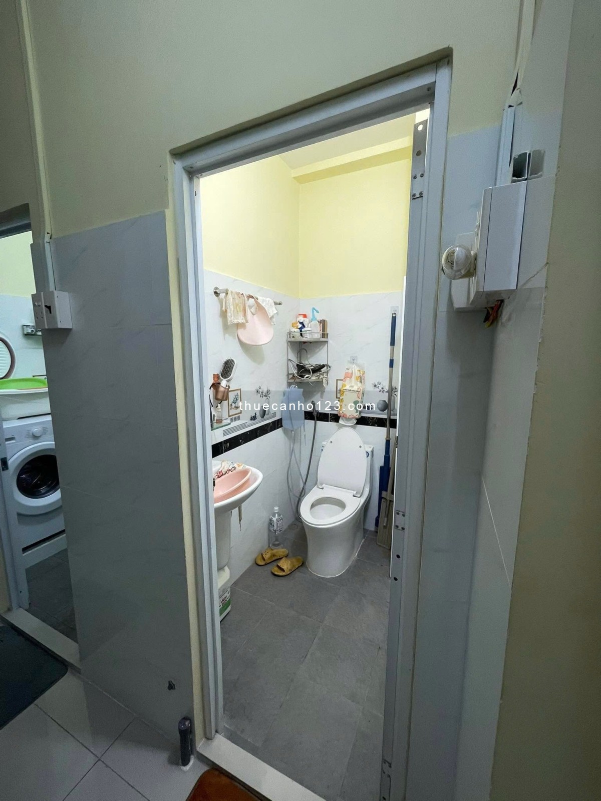 Chung cư Bà Huyện Thanh Quan, căn 2p ngủ giá 10,5tr/tháng - Ảnh 3