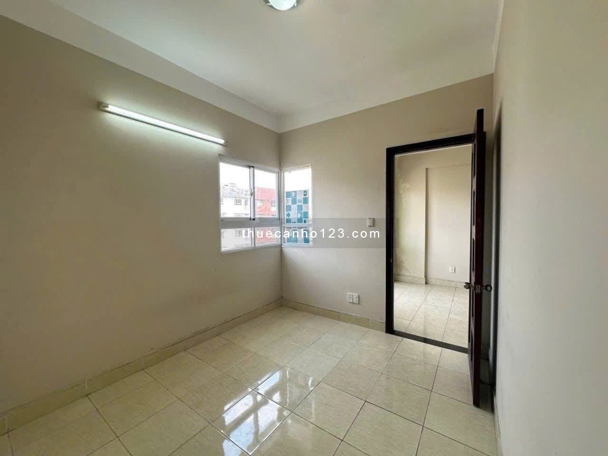 Cho thuê căn hộ 3PN2WC 93m2, đủ NT tại chung cư Bưu Điện giá 11 triệu/tháng - Ảnh 1