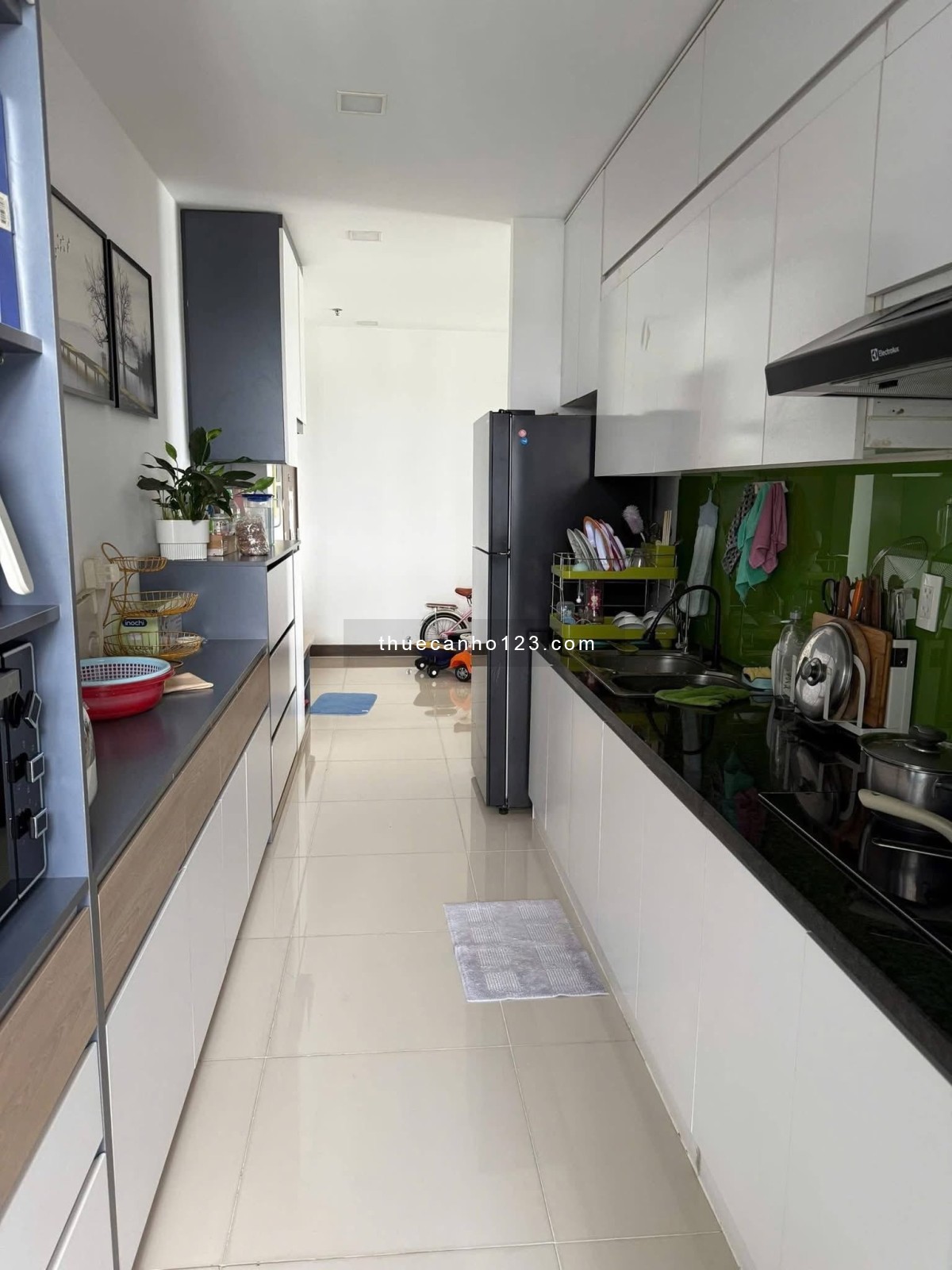 Cho thuê căn góc 3PN, 100m2 tại chung cư Phú Thọ, Full nội thất, giá 14 triệu/tháng - Ảnh 1