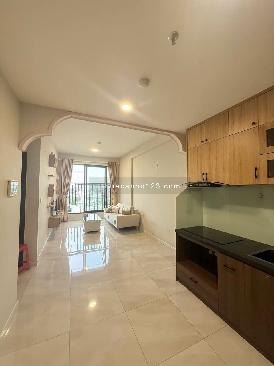 Cho thuê chung cư Happy One Premier Thạnh Lộc 8 DT 65m2, 2PN, đủ NTCB, giá 8 triệu/tháng - Ảnh 2
