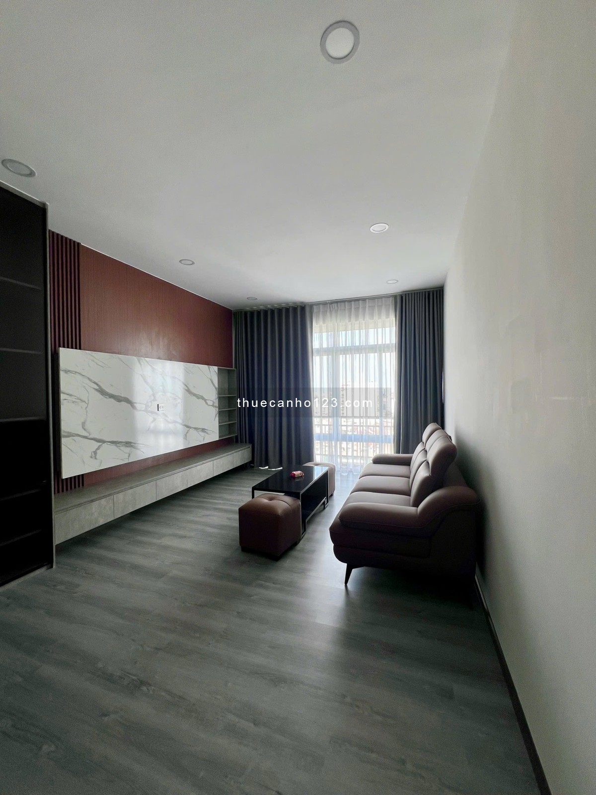 Cần cho thuê căn hộ Tản Đà Court DT 100m2, 3PN, nội thất đủ, giá 20 triệu/tháng - Ảnh 1