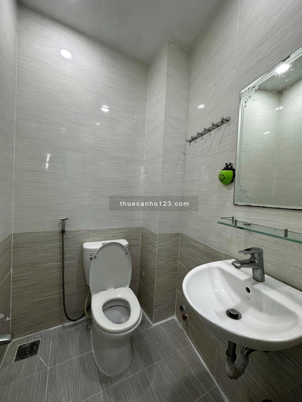 CHO THUÊ CĂN HỘ BAN CÔNG – CỬA SỔ LỚN QUẬN 10 - Ảnh 13