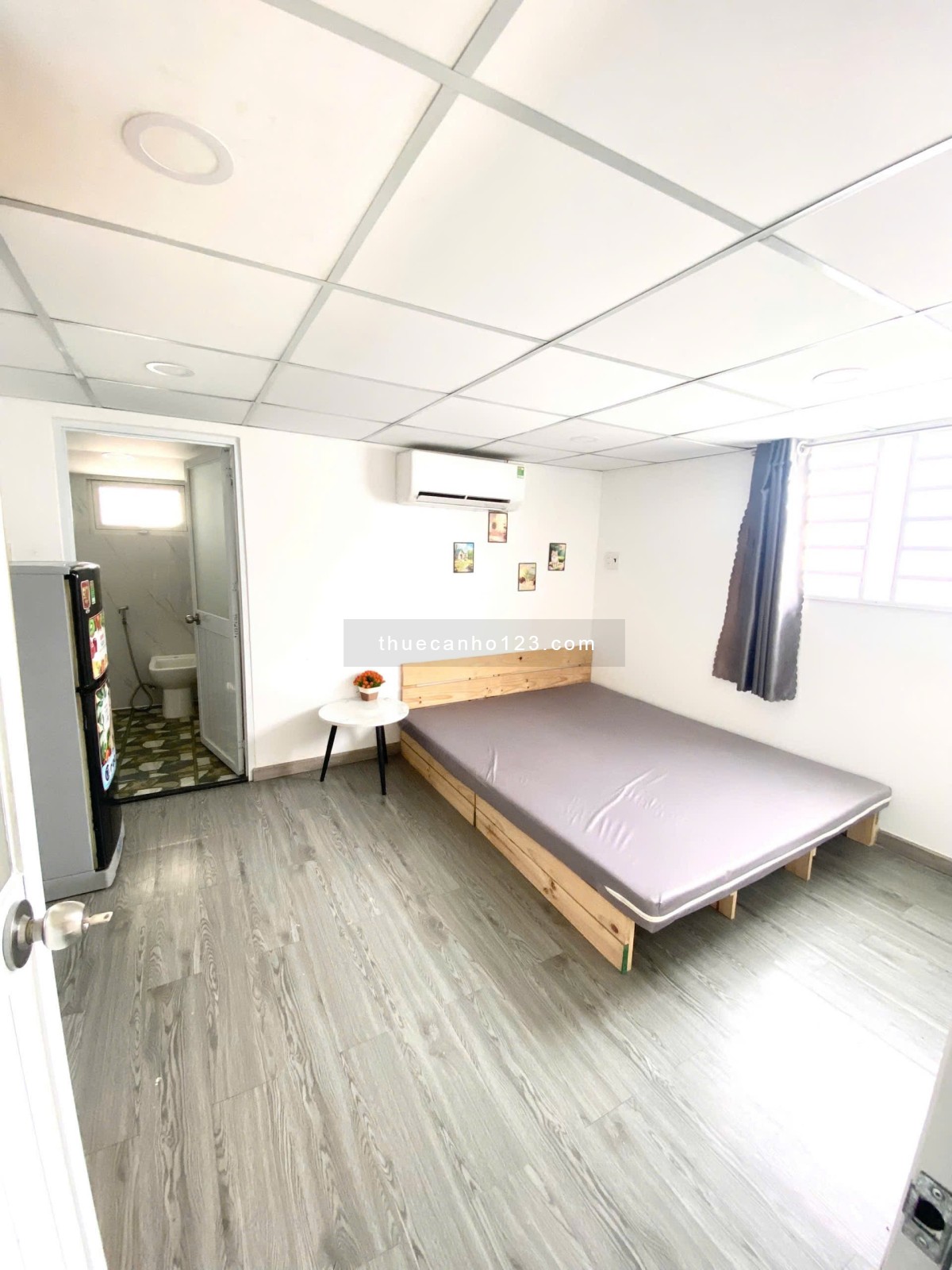 Cho thuê căn hộ 3 phòng ngủ balcone, full nội thất, free 5-6 xe - Ảnh 1