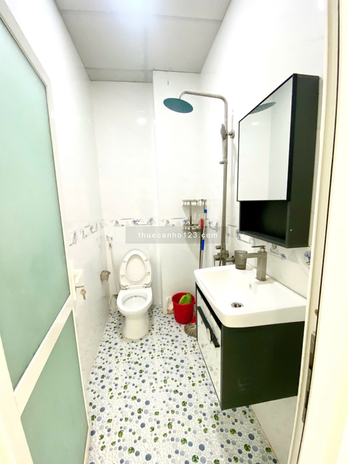 Cho thuê căn hộ 3 phòng ngủ balcone, full nội thất, free 5-6 xe - Ảnh 7