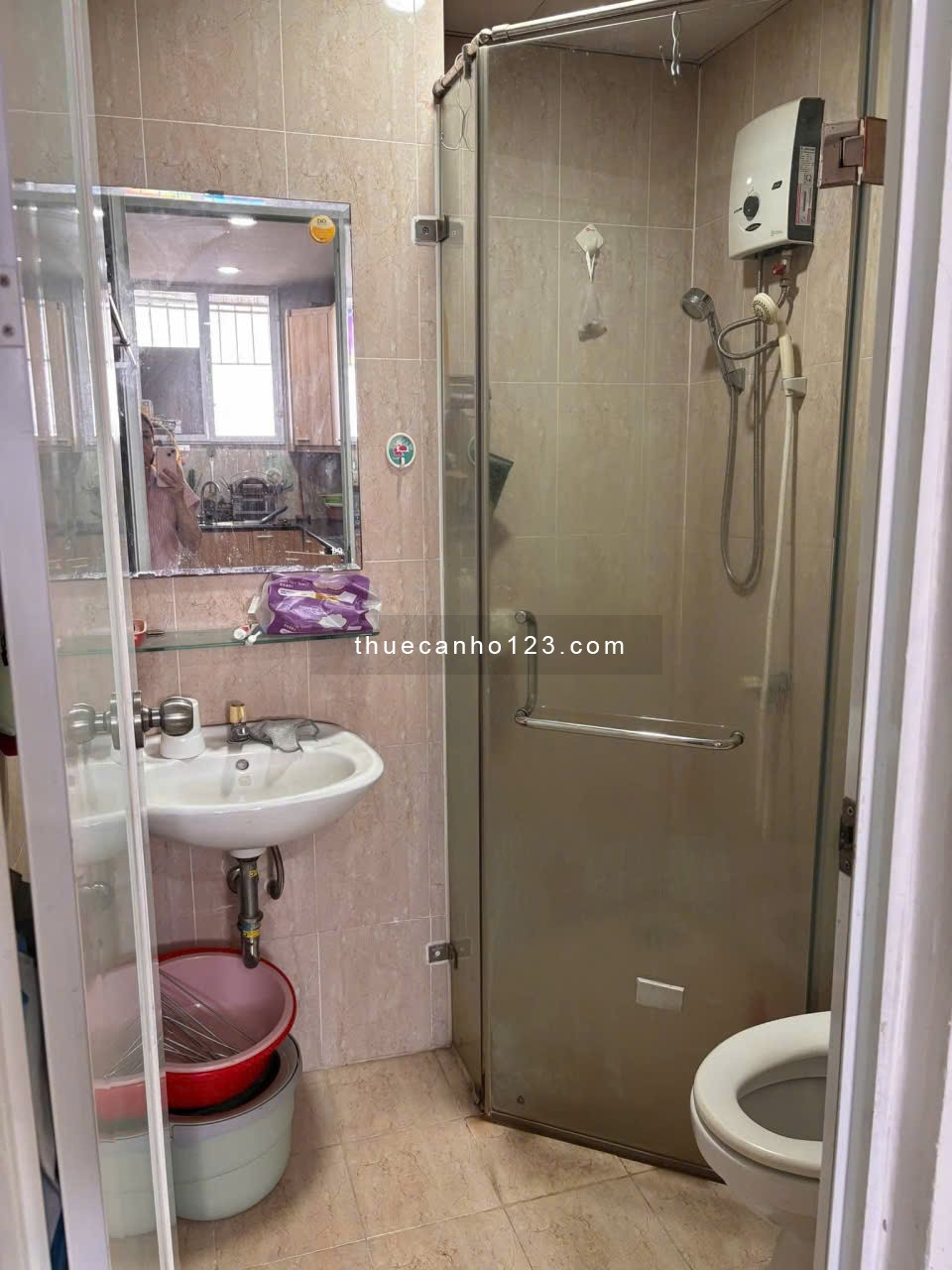 căn hộ 90m2, 2p ngủ,không Nội thất chung cư 590- CMT8, 11tr/tháng - Ảnh 3