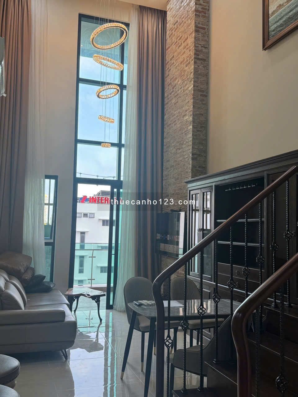 CĂN HIẾM- 2PN DUPLEX 123M2 SÂN VƯỜN FULL NỘI THẤT GIÁ CHỈ 32TR/ THÁNG. TƯ VẤN VÀ XEM NHÀ 24/7. - Ảnh 1