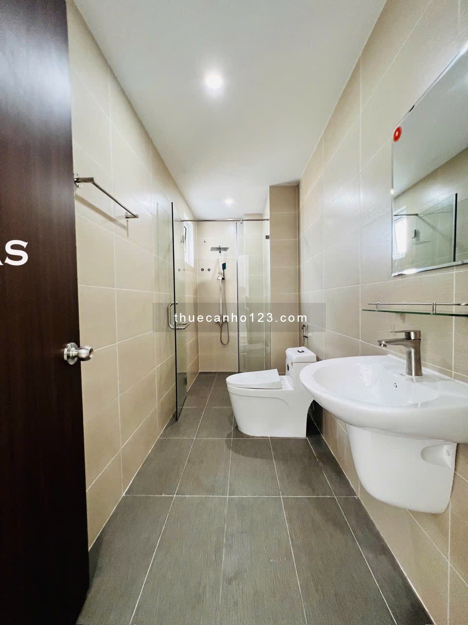 Trống lại căn hộ mini DT 45m2 có thang máy, ngay Hai Bà Trưng Cầu Kiệu giá 6 triệu/tháng - Ảnh 5