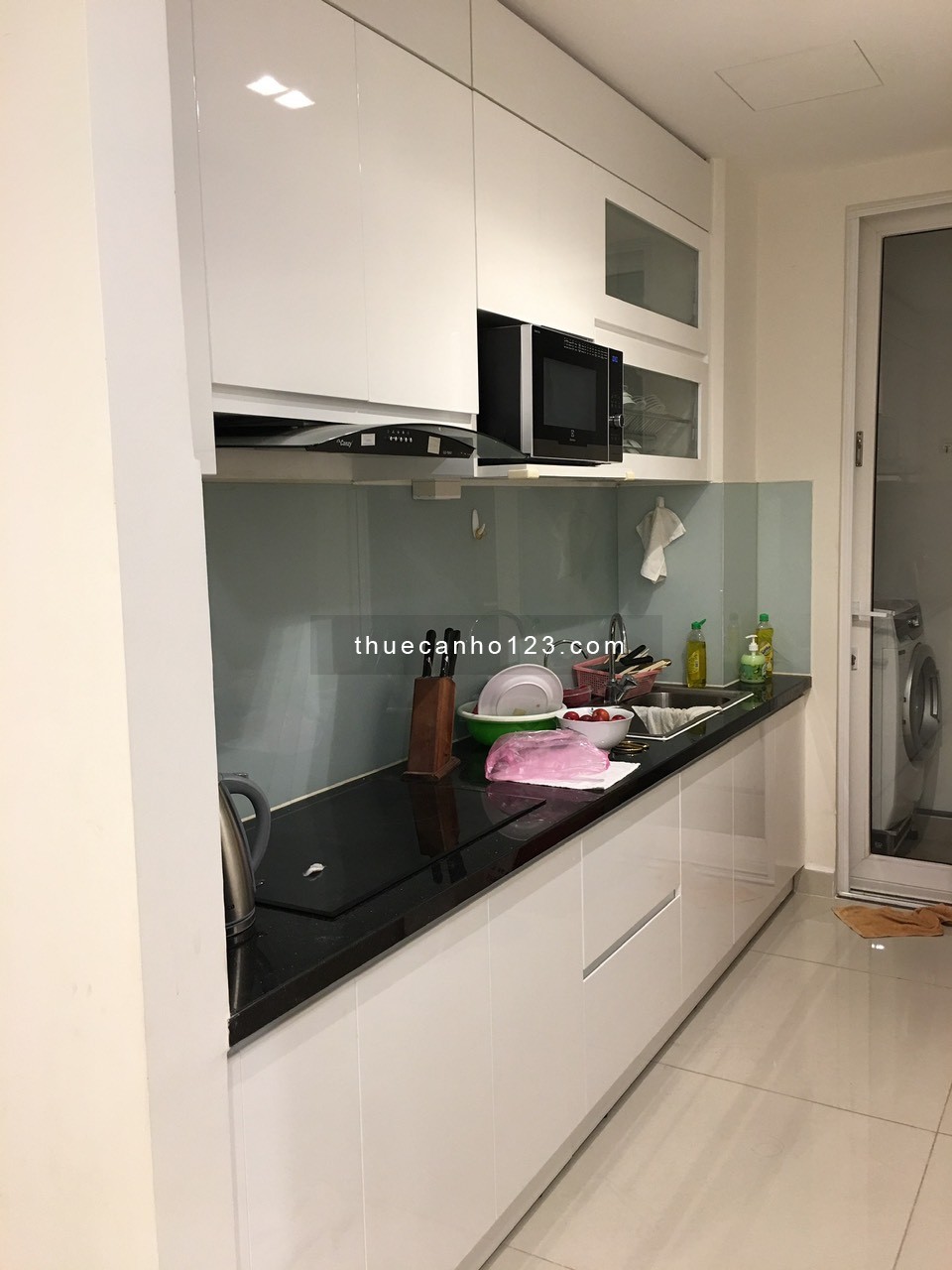 cho thuê căn hộ 2 phòng ngủ Tân Bình Sky center/16tr/full nội thất - Ảnh 2