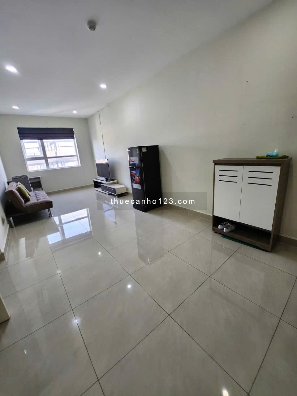 Chung cư Central, Phạm Văn HAi, TB: 2p ngủ, căn góc, 12,5tr/th - Ảnh 2