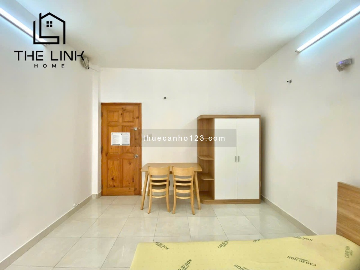 NGUYỄN XÍ – PHÒNG MỚI TINH Không cần decor cầu kỳ, phòng đã “đẹp sẵn” rồi - Ảnh 9
