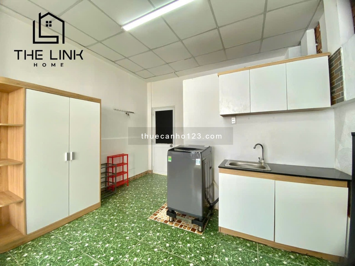 NGUYỄN XÍ – PHÒNG MỚI TINH Không cần decor cầu kỳ, phòng đã “đẹp sẵn” rồi - Ảnh 1