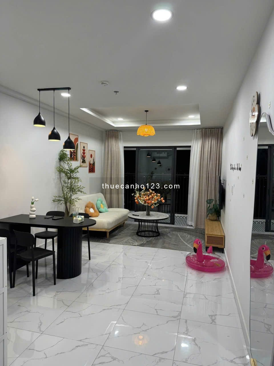 Cho thuê căn 2 phòng ngủ 70m2 giá từ 6 triệu / tháng tại Charm city vincome Dĩ An - Ảnh 1