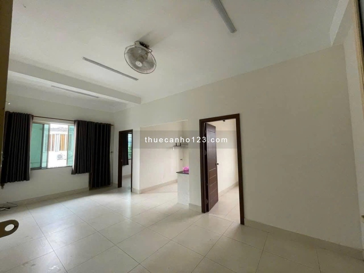 Chung cư Trường Sa-Quận 3, Ko Nội Thất, ban công 2PN, 85m2, giá 10tr/th - Ảnh 2