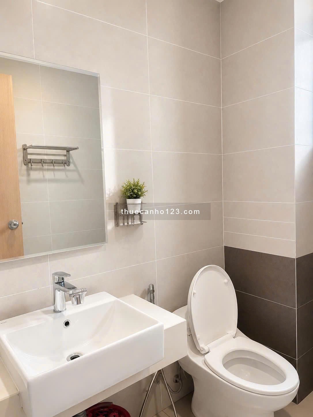 Trống sẵn căn hộ cho thuê 3PN nhà đẹp xuất sắc The Sun Avenue - Ảnh 13