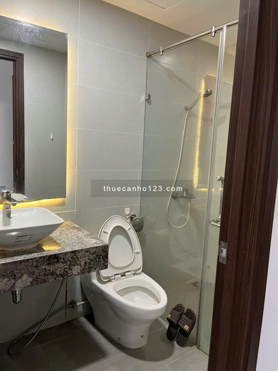 Lữ Gia Plaza- Căn Góc 3PN, 98m2, nội thất đầy đủ, giá 15 triệu/th ở đc 5,6 ng. - Ảnh 4