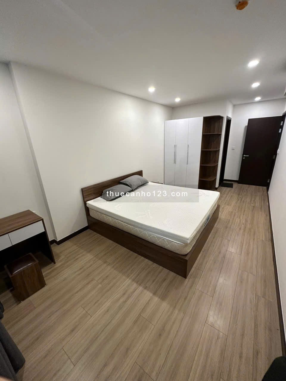 Chung cư Cộng Hoà Plaza Tân Bình DT 70m2, căn 2PN, đủ NT mới, giá 14 triệu/tháng - Ảnh 6