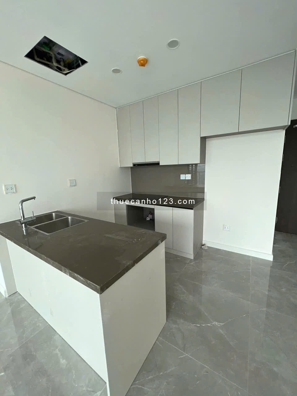 Cho thuê Duplex Central Plaza- 200m2 - 3PN, 1 trệt 1 lầu giá 19,5 tr/th - Ảnh 2