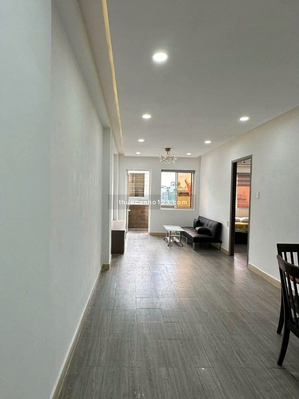 Cho thuê chung cư Hoàng Sa Quận 3 DT 62m2, giá 9.5 tr/th+ 1PN,1 WC, trống nội thất - Ảnh 2