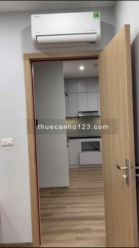 Cho thuê chung cư Sky Center, căn 2PN, DT 65m2, 2PN2WC giá 13,5 triệu/tháng - Ảnh 2