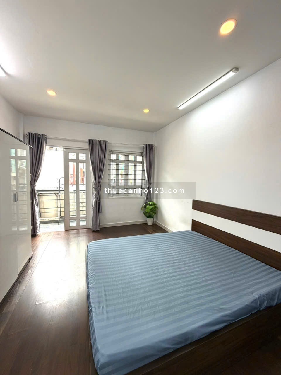 CĂN HỘ 2PN SIÊU THOÁNG BAN CÔNG DỌC 2 MẶT TIỀN QUẬN 3 - Ảnh 1