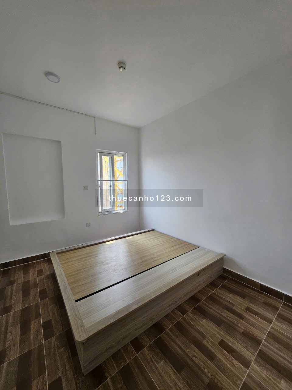 CHung cư Nhiêu Tứ, Hoa Sứ, PN: 2PN, NTCB, 60m2, 10 triệu - Ảnh 2