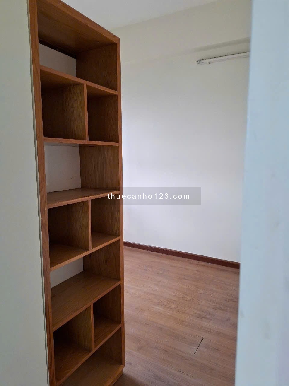 Cao ốc Phú NHuận, 20 Hoàng Minh Giám giá 11tr/tháng căn hộ 2p ngủ - Ảnh 3