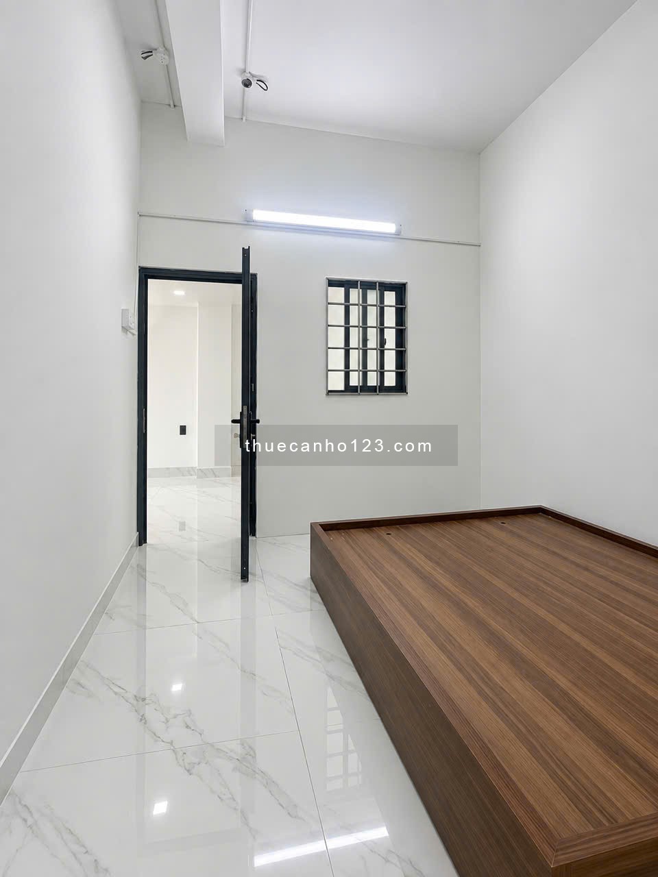 Cho thuê căn hộ 3PN 70m2 gần ĐH HUTECH, có ban công, đủ tiện nghi giá 12,8 triệu - Ảnh 3