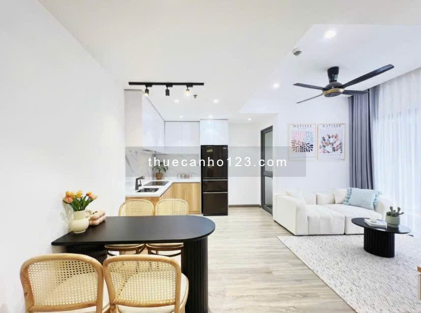 Cho thuê căn hộ Masteri Thảo Điền Tháp 2 DT 59m2, 2PN, view thành phố, đủ NT, giá 22tr - Ảnh 1