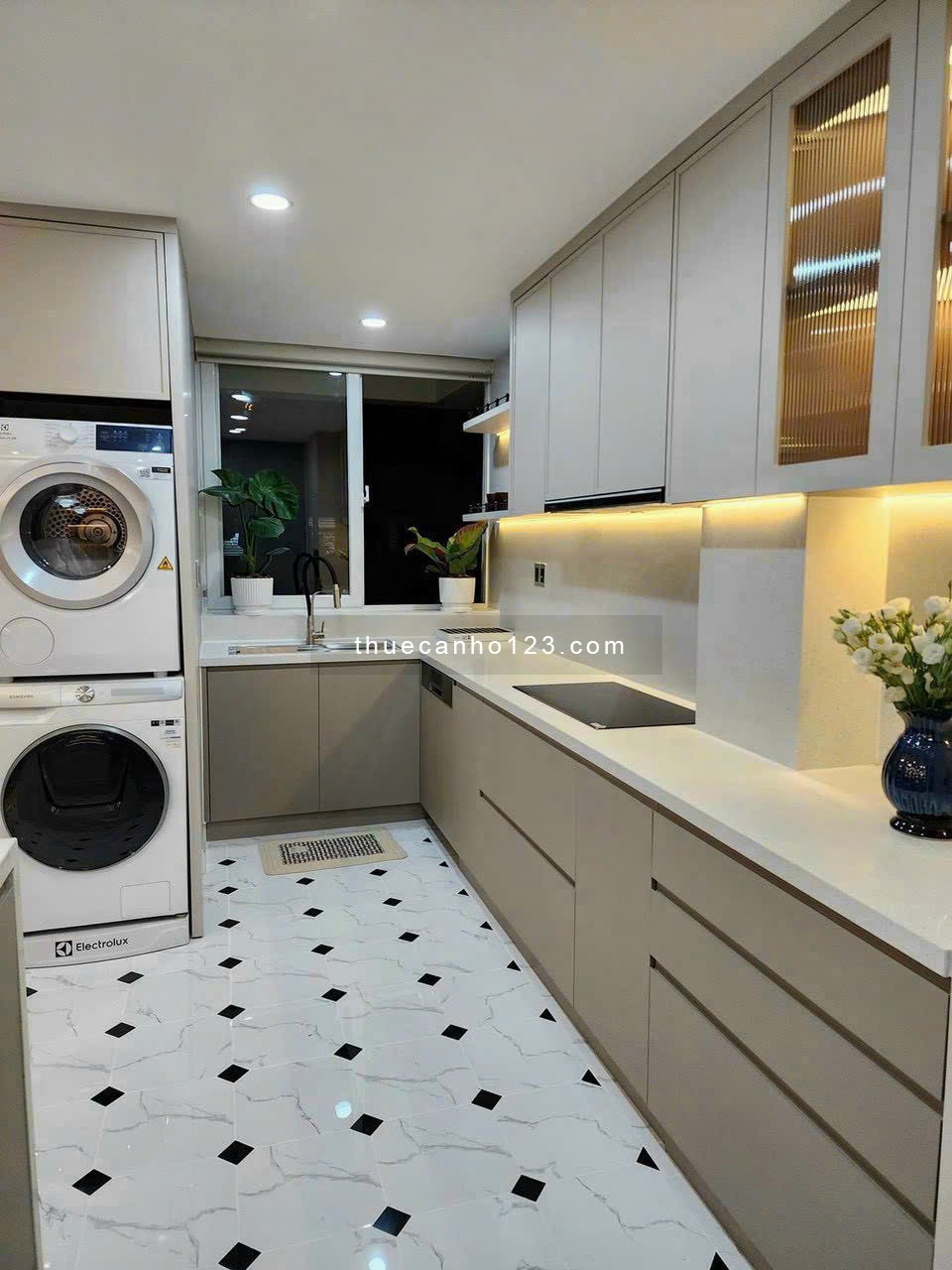 Penthouse Satra Eximland -200m2 nội thất cao cấp 4PN, 3WC Giá thuê 49 Tr/th - Ảnh 4
