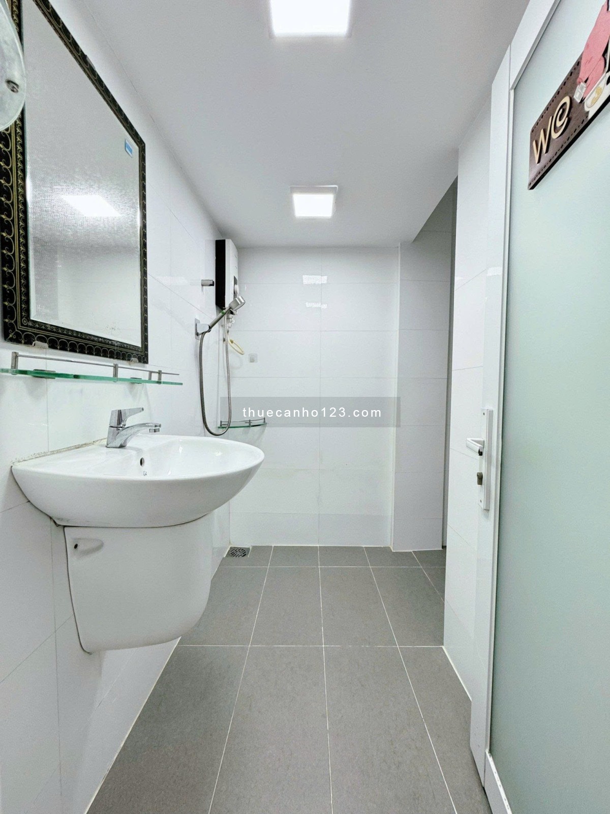 Chung cư Nhiêu Tứ - Hoa Sứ căn 2p ngủ,có nội thất 10tr/tháng - Ảnh 2