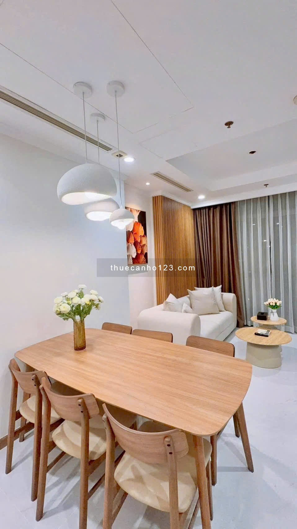 Cho thuê căn hộ Vinhomes Central Park, DT 88m2, 2PN, nội thất cao cấp, giá 23 triệu/tháng - Ảnh 2