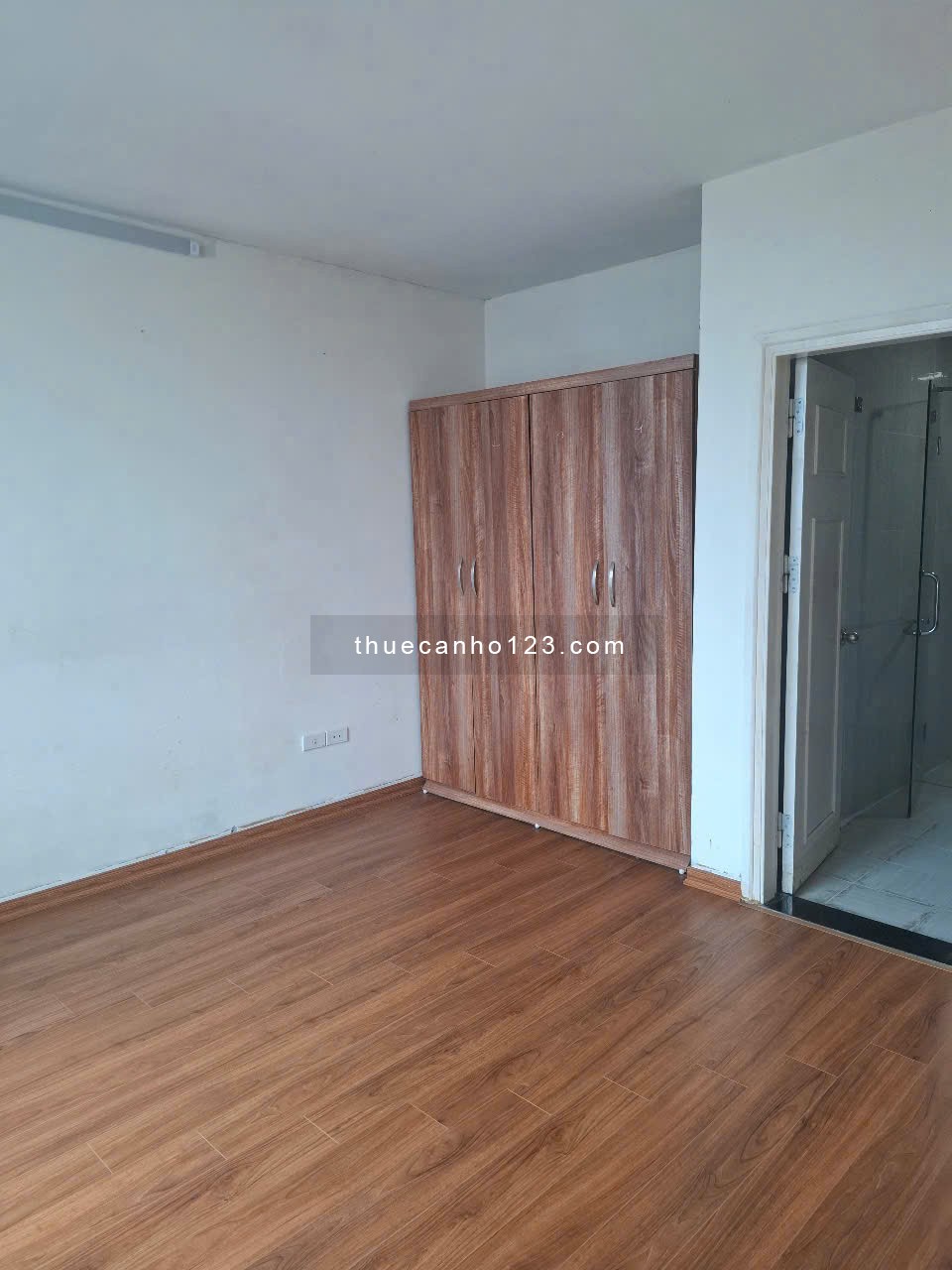 Căn hộ chung cư Fafilm đối diện Royal City 100m2, 3 PN, 2 WC giá chỉ 14 triệu - Ảnh 5