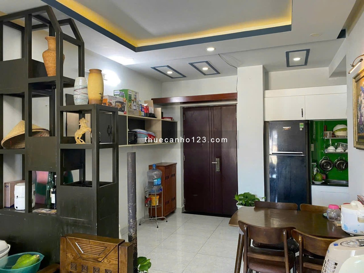 Cho thuê chung cư Nguyễn Ngọc Phương DT 75m2, 2PN 2WC, có ban công, đủ NT, giá 12 triệu/tháng - Ảnh 2