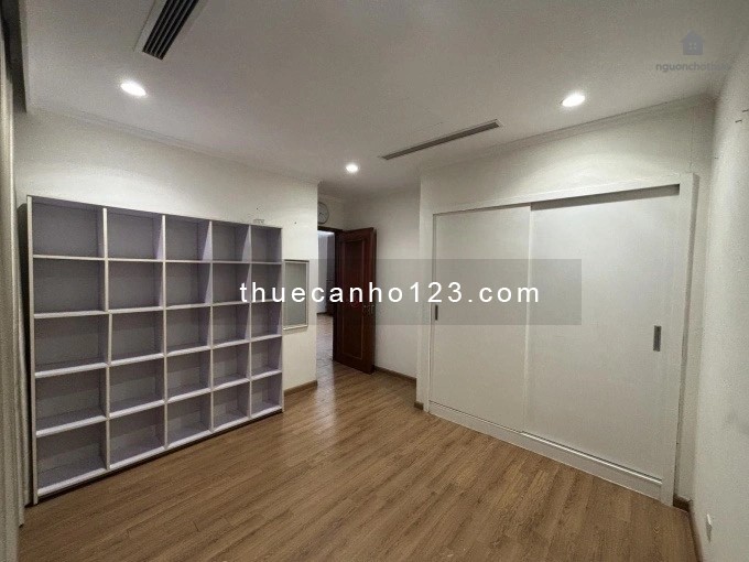 CHO THUÊ CHUNG CƯ ROYAL CITY 3PN2WC TÒA R6B GIÁ 21 TRIỆU/THÁNG - Ảnh 3